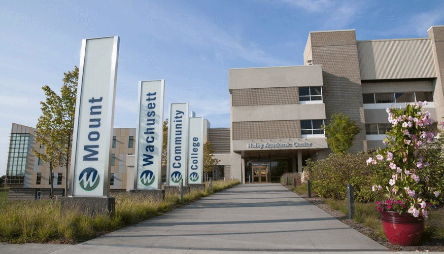 a main building of Mount Wachusett Community College